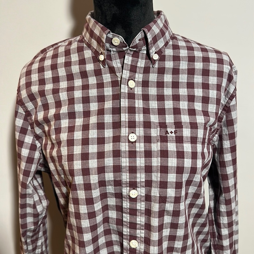Abercrombie & Fitch Long Sleeve Shirt - Size M
